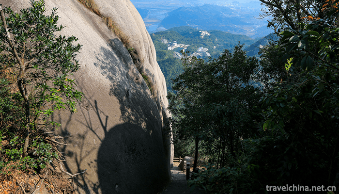 Taimu-Mountains-6
