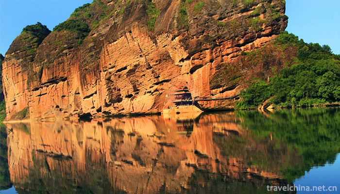Mount-Longhu-Scenic-Area-1