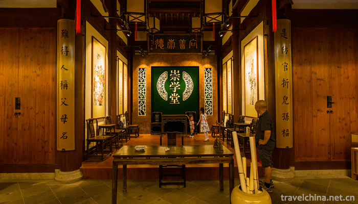Ancient-Huizhou-Cultural-Tourism-Zone-10