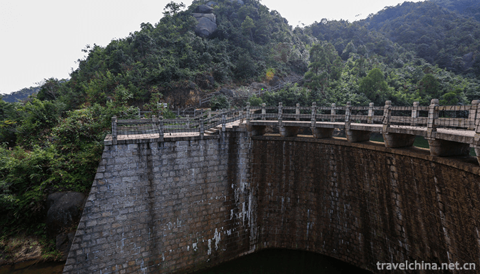 Taimu-Mountains-14