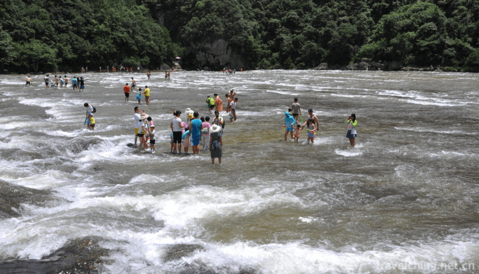 Baishuiyang-Yuanyangxi-Tourist-Area-3