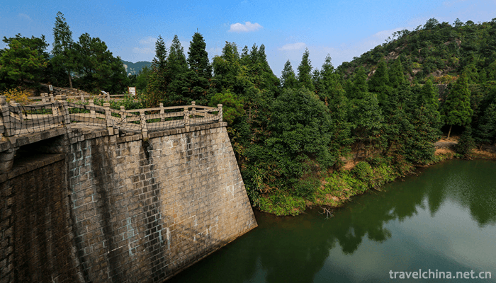 Taimu-Mountains-13