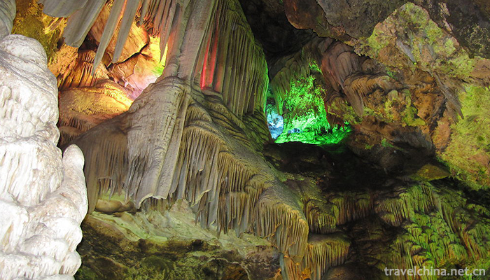 Laojunshan-Jiguandong-Tourist-Area-3