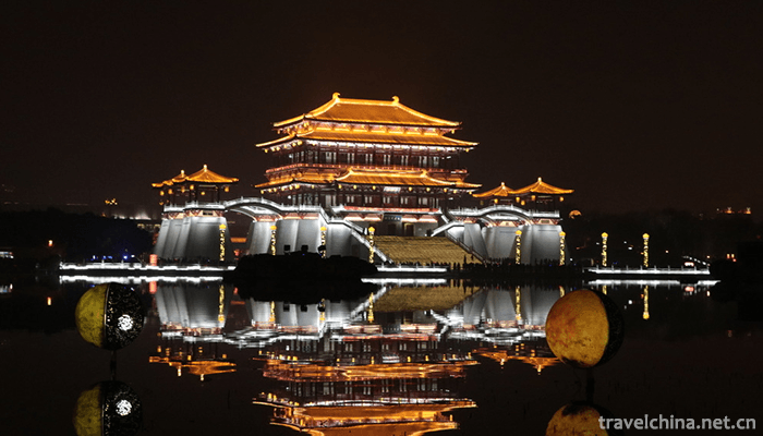 Dayan-Pagoda-Datang-Furong-Garden-Scenic-Area-4