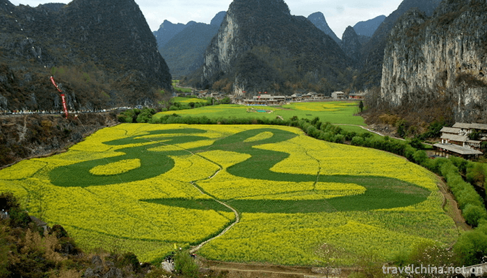 Longgong-Scenic-Area-of-Anshun-City-5