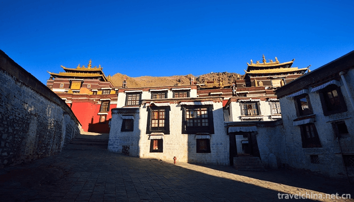 Zhashlenbu-Temple-Scenic-Spot-in-Shigaze-4