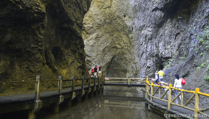 Jinsi-Gorge-Scenic-Area-2