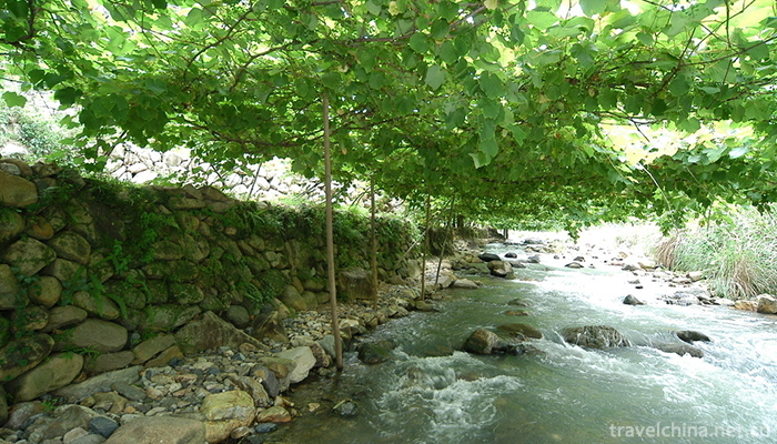 Putaogou-Scenic-Area,-Turpan-City-5