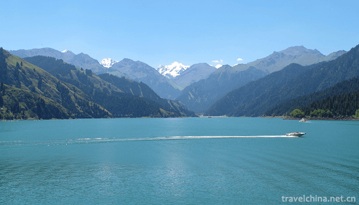 Tianshan-Tianchi-Scenic-Area-13