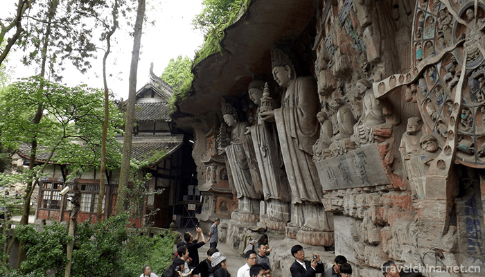 The-Dazu-Rock-Carvings-4