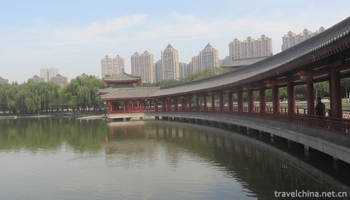 Dayan-Pagoda-Datang-Furong-Garden-Scenic-Area-8