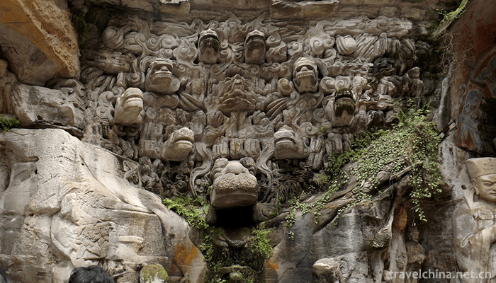 The-Dazu-Rock-Carvings-7