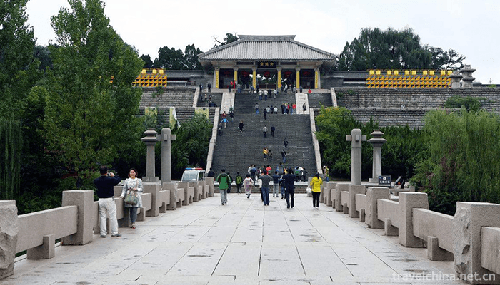 Huangdi-Mausoleum-Scenic-Area-5