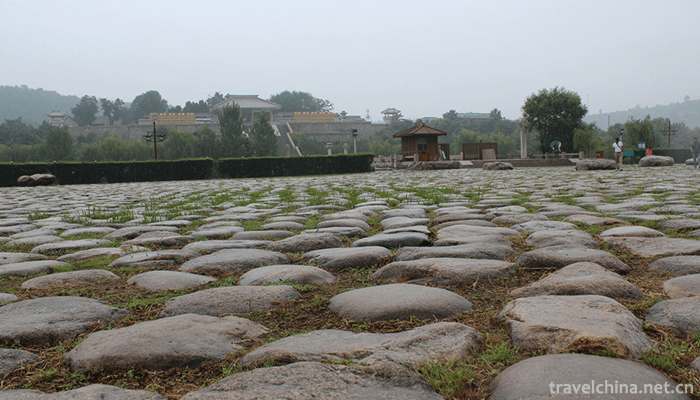 Huangdi-Mausoleum-Scenic-Area-10