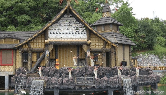 Guilin-Happy-Land-Theme-Park-11
