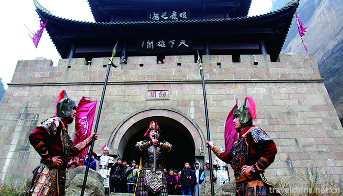 Jianmenguan-Scenic-Area-10