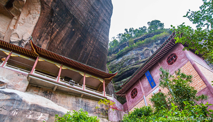 Mount-Danxia-Scenic-Area-20
