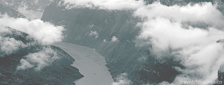 Wushan small Three Gorges 