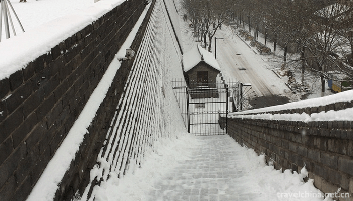 Xi'an-City-Wall-Scenic-Area-13
