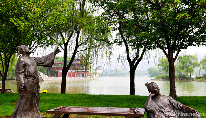 Dayan-Pagoda-Datang-Furong-Garden-Scenic-Area-16