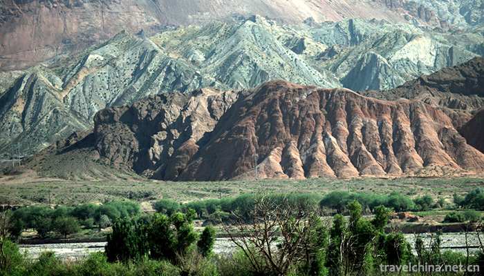 Tianshan-Grand-Canyon-Scenic-Area,-Urumqi-6
