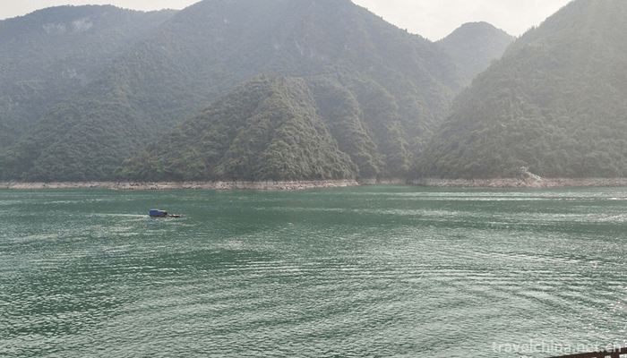 Qingjiang-Gallery-Scenic-Area-12