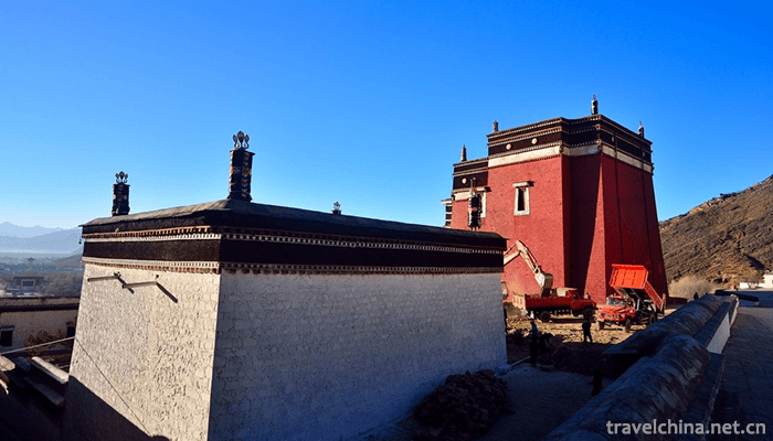 Zhashlenbu-Temple-Scenic-Spot-in-Shigaze-3