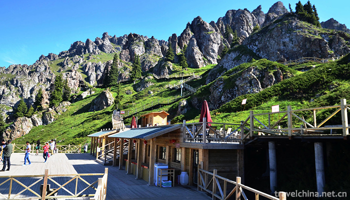 Tianshan-Tianchi-Scenic-Area-8