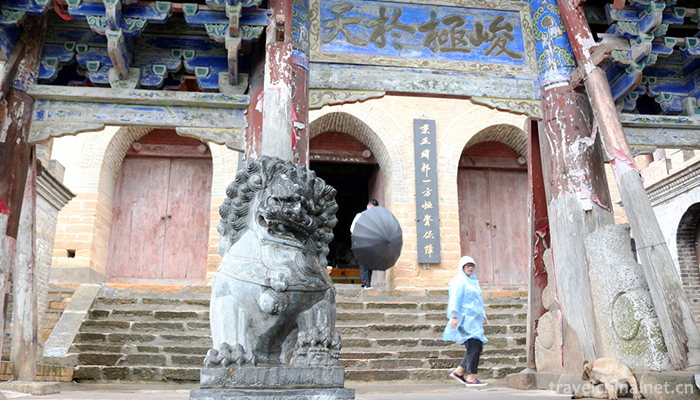 Kongtong-Mountain-Scenic-Spot-9