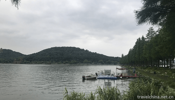 Wuhan-Donghu-Scenic-Area-8