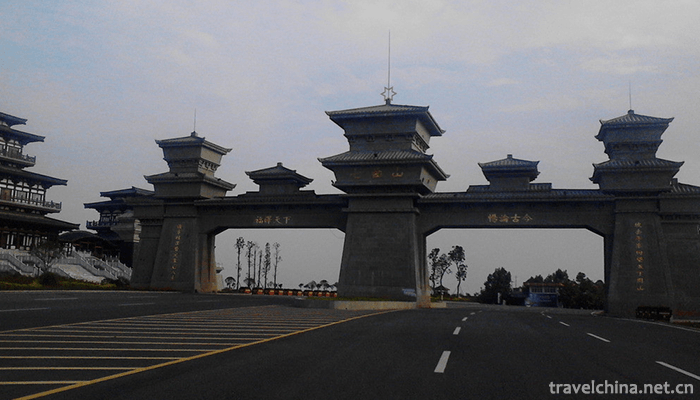 Qiqu-Mountain-Scenic-Area-3