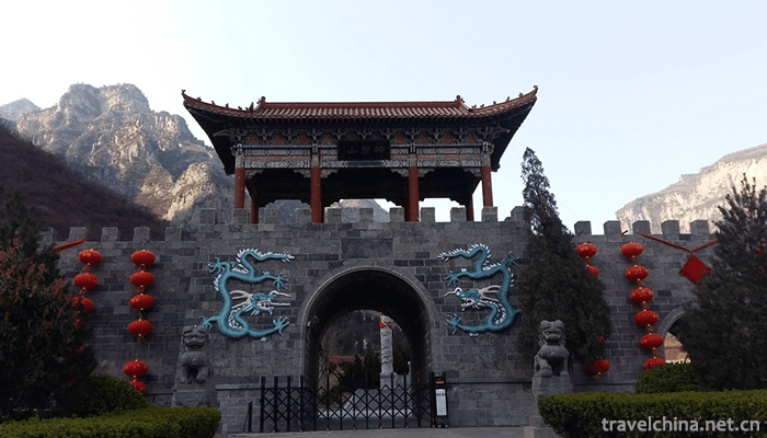 Shennong-Mountain-Scenic-Area-1