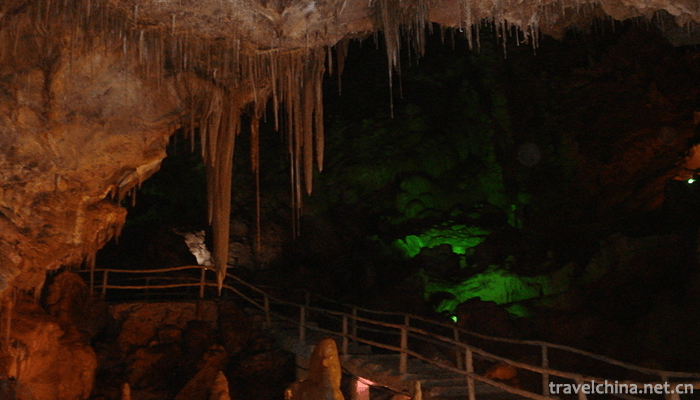 Wanxiang-Karst-Cave-1