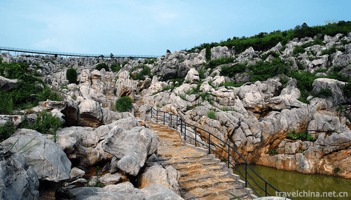 Yashan-Huahai-Stone-Forest-8