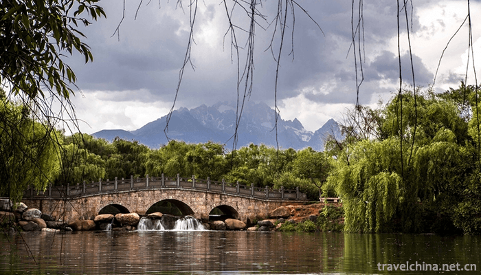 Lijiang-Heilongtan-Scenic-Area-4