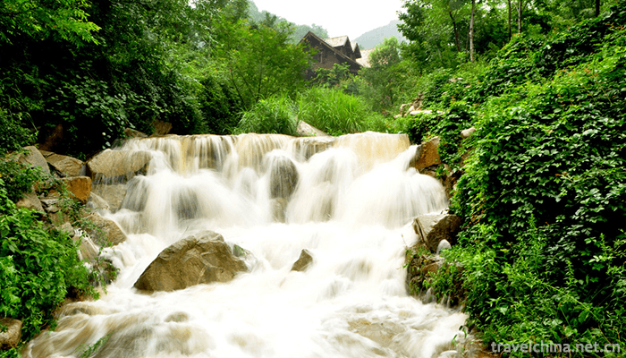 Jiulushan-Waterfalls-Scenic-Spot-7