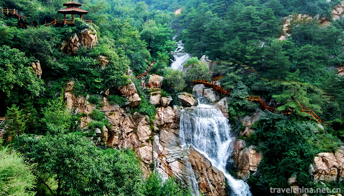 Jiulushan-Waterfalls-Scenic-Spot-6