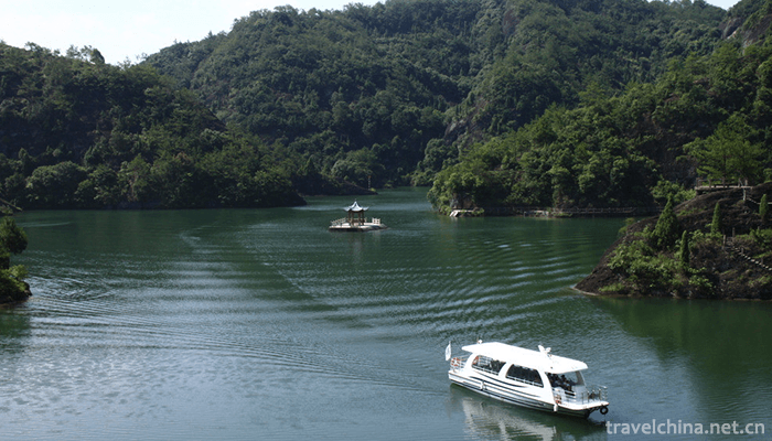 Kowloon-Lake-Resort-8