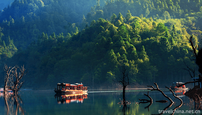 Kowloon-Lake-Resort-1