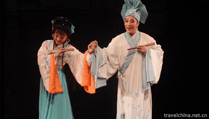 legend-of-butterfly-lovers-Liang-Zhu-1
