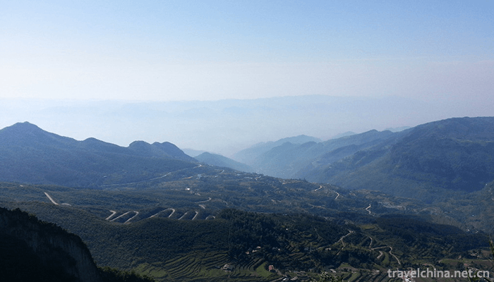 Huaying-Mountain-Tourist-Area-4
