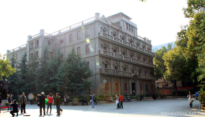 Bayi-Memorial-Hall-in-Nanchang-2