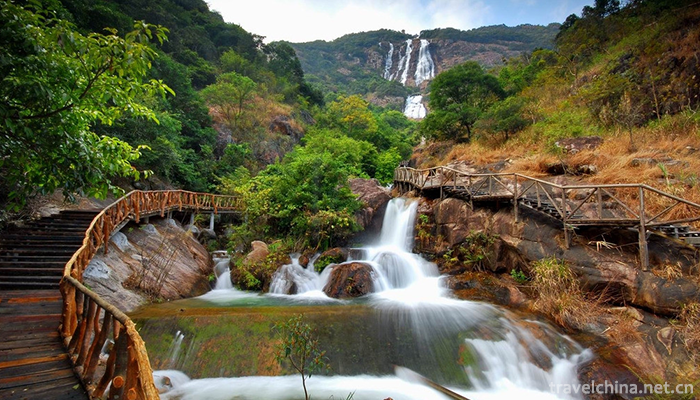 Baishuizhai-Scenic-Area-6