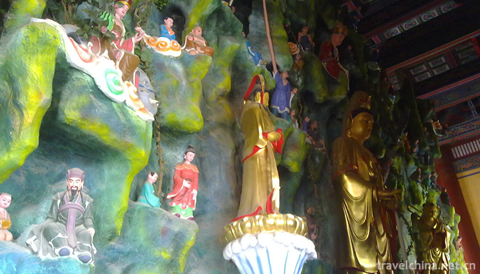Baoxiangsi-Scenic-Area-1