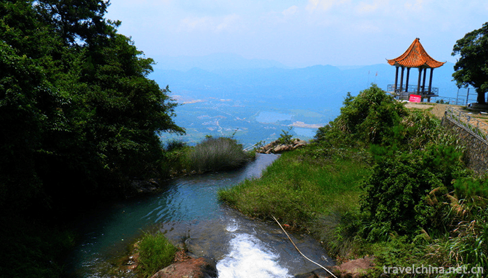 Baishuizhai-Scenic-Area-7