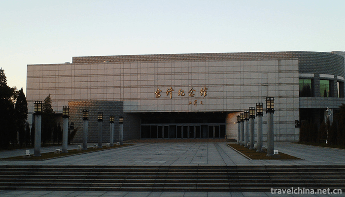 Leifeng-Memorial-Hall-in-Fushun-9