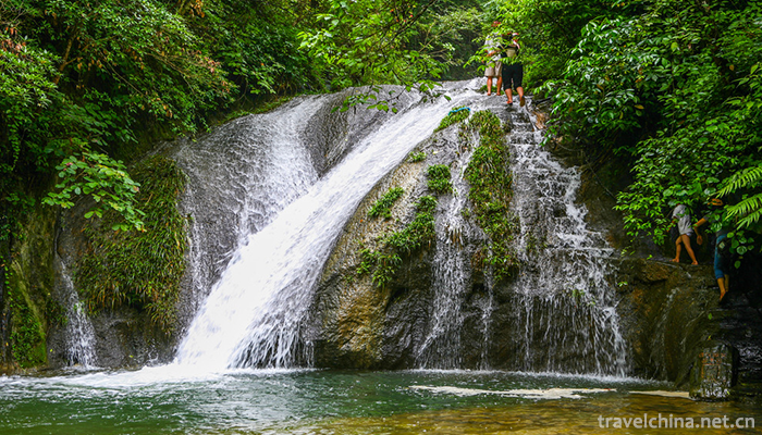 Gudong-Waterfall-1