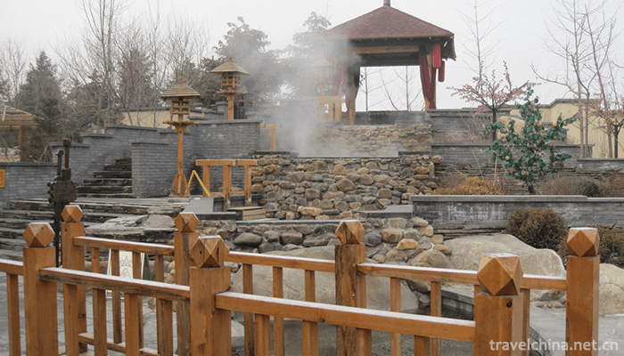 Gongchangling-Hot-Spring-Skiing-Ground-2