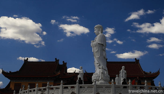 Island-Jinshan-Temple-2
