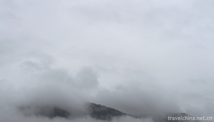 West-Mountain-Scenic-Spot-of-Guiping-1